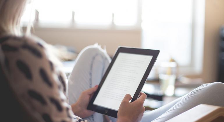 Virtual Learning for People with Hearing Impairs